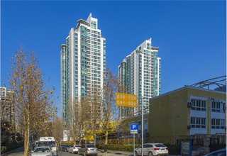 电饭锅拉伸机械手研发