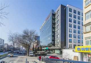 连云港白色卷帘门现场安装